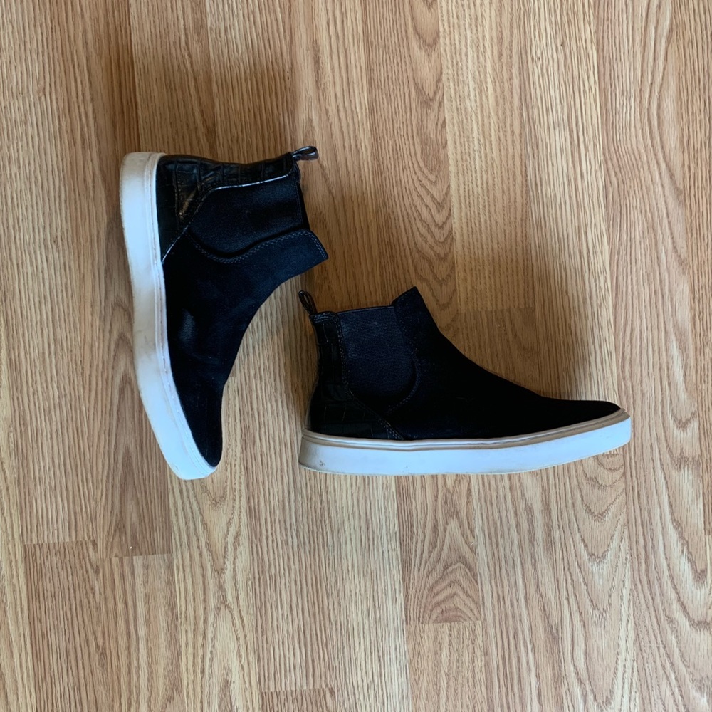 H&M black ankle shoes elastic animal texture print white fun sexy